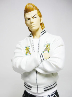 闇金ウシジマくん 丑嶋馨 フィギュア Dogz限定 ダイブ 期間限定 フィギュア買取価格
